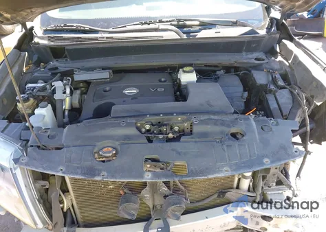 2015 Nissan Pathfinder Platinum/S/Sl/Sv z USA, uszkodzony, nr VIN 5N1AR2MN5FC601600